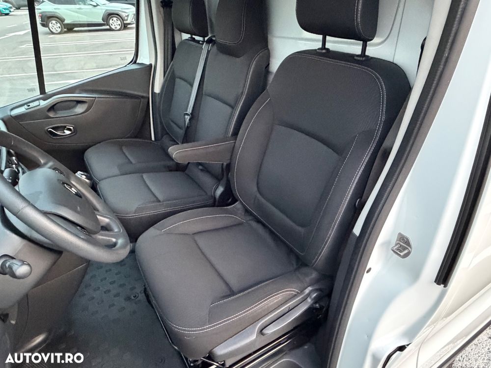 Renault Trafic - 13