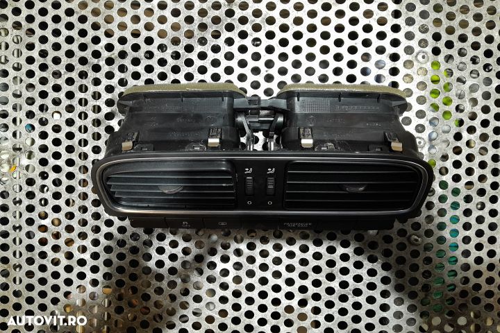 Grila ventilatie bord centru 6R0819728R Volkswagen VW Polo 5 6R [2009 - 2