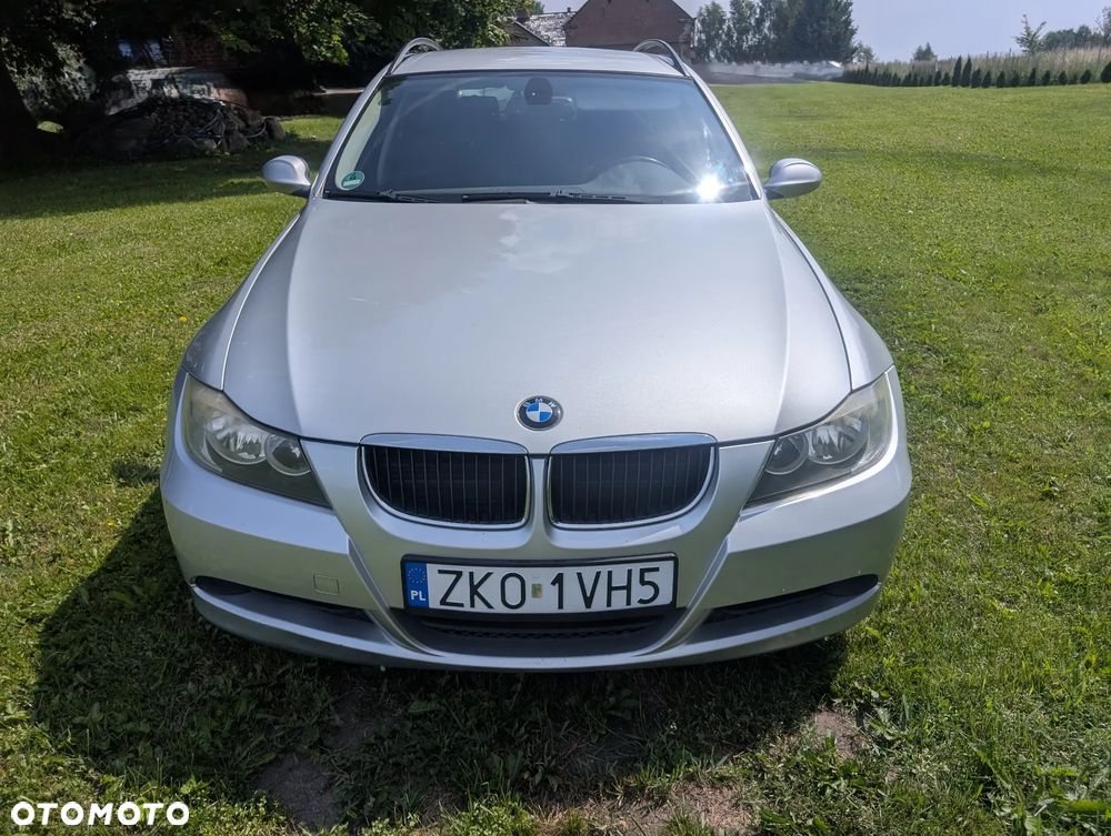 BMW Seria 3 318i - 2