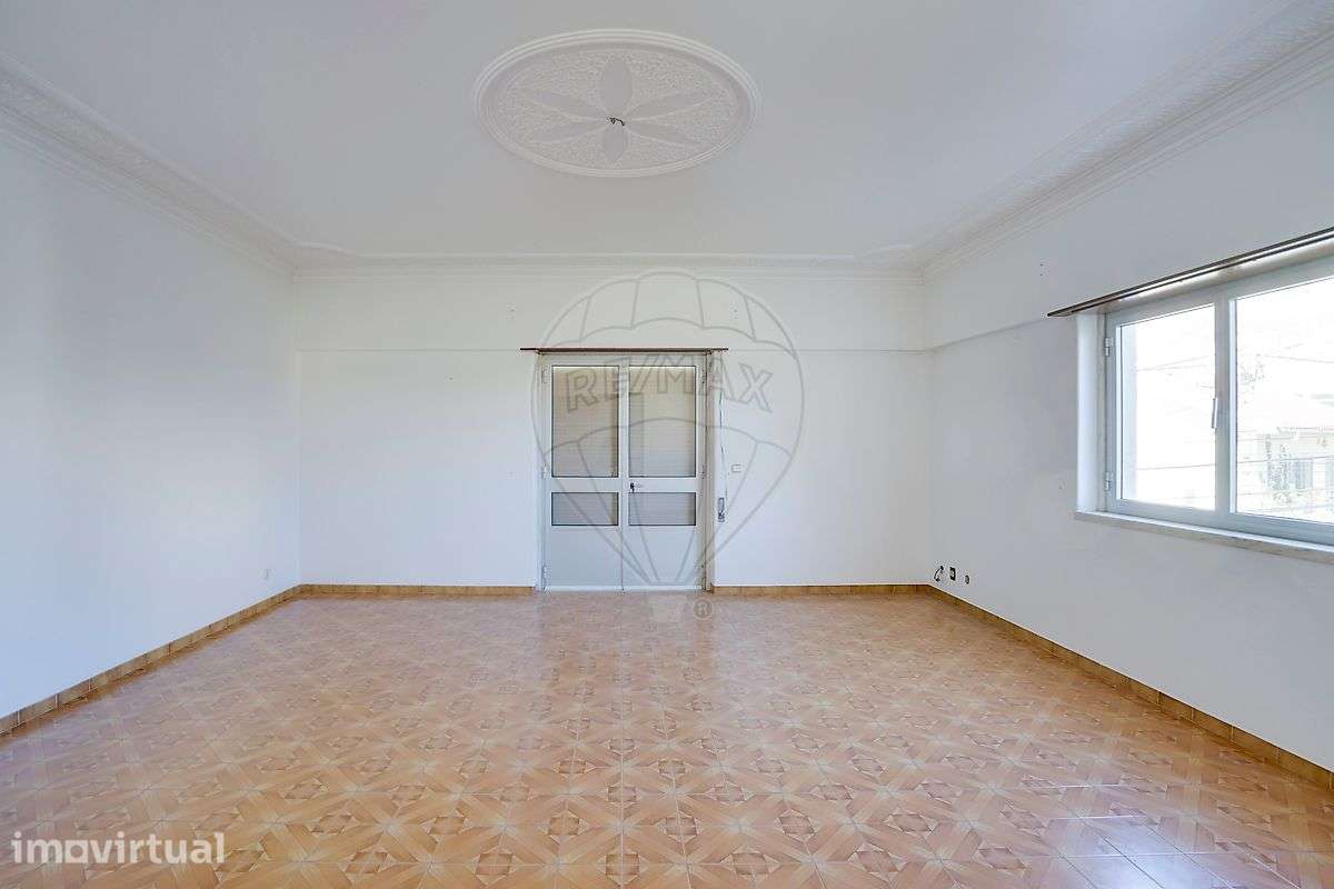 Moradia T9 para venda - Grande imagem: 3/50