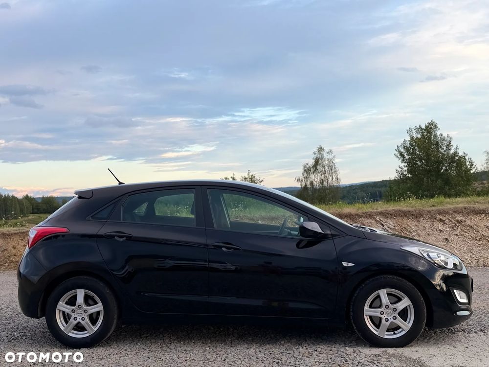 Hyundai i30 1.4 Classic + - 8