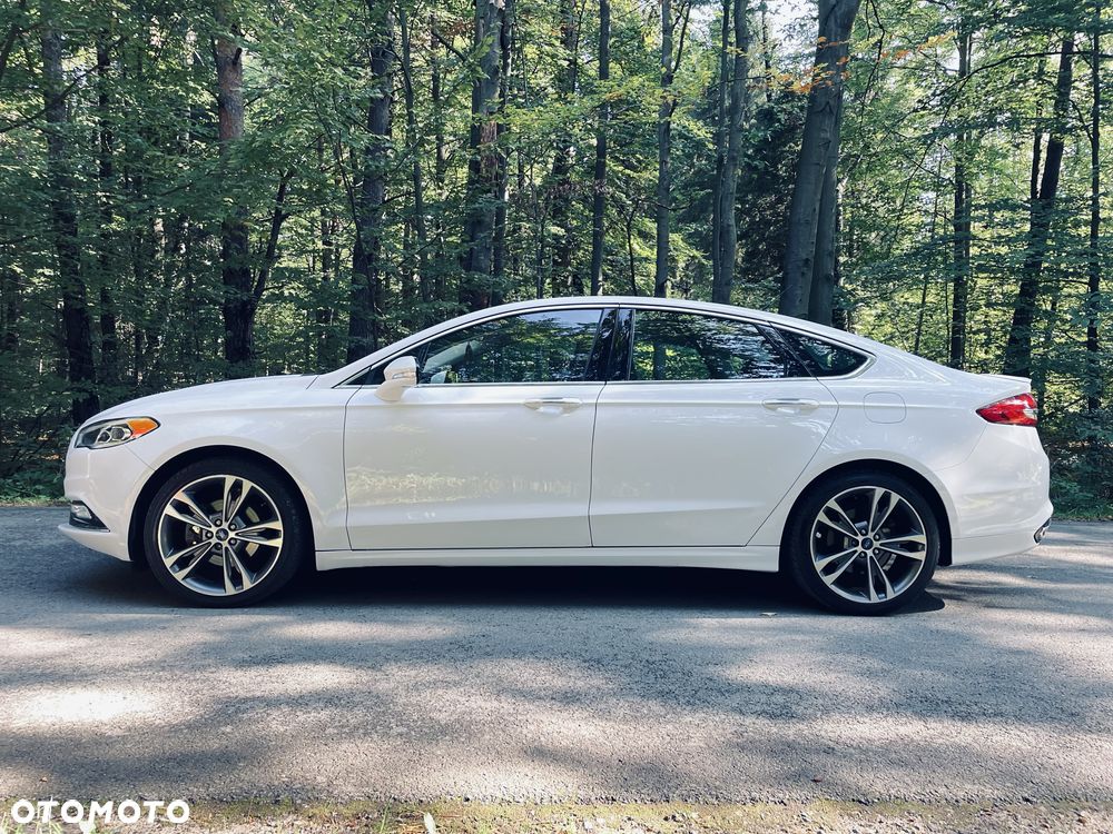 Ford Fusion - 2