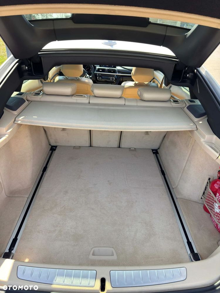 BMW Seria 3 330i xDrive M Sport - 10