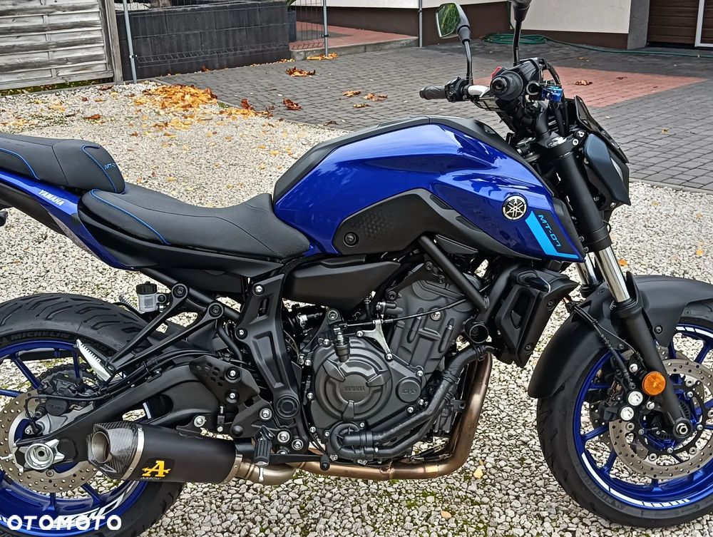 Yamaha MT - 19