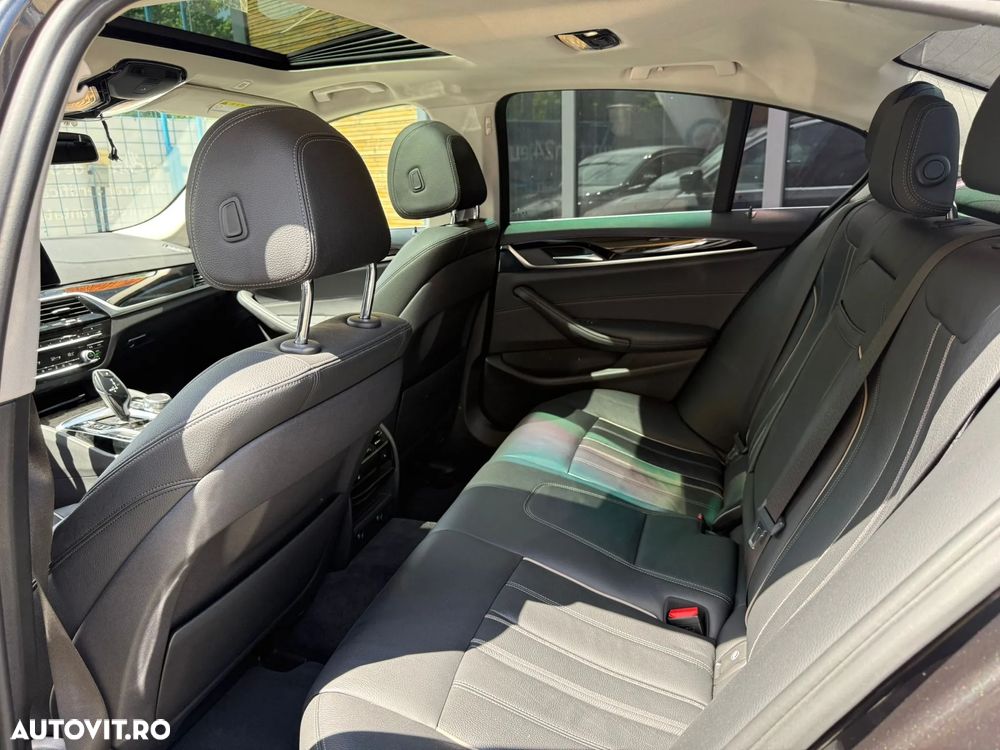 BMW Seria 5 520i Aut. Luxury Line - 19