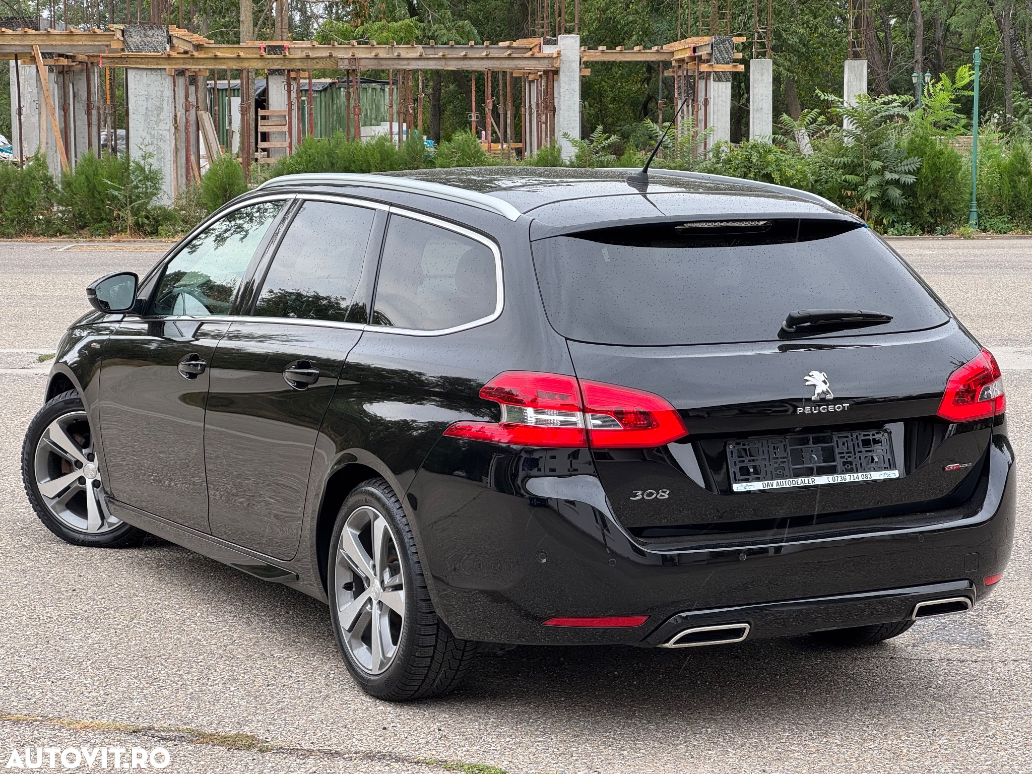 Peugeot 308 SW BlueHDi 130 EAT8 GT - 12