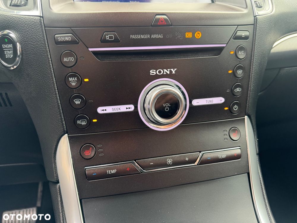 Ford S-Max 2.0 EcoBlue Titanium - 24