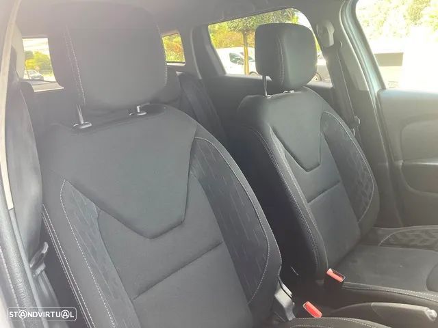 Renault Clio Sport Tourer 1.5 dCi Limited - 28