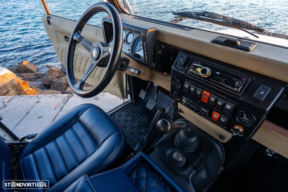 Land Rover Defender 90 2.5 TDi Metal Top - 38