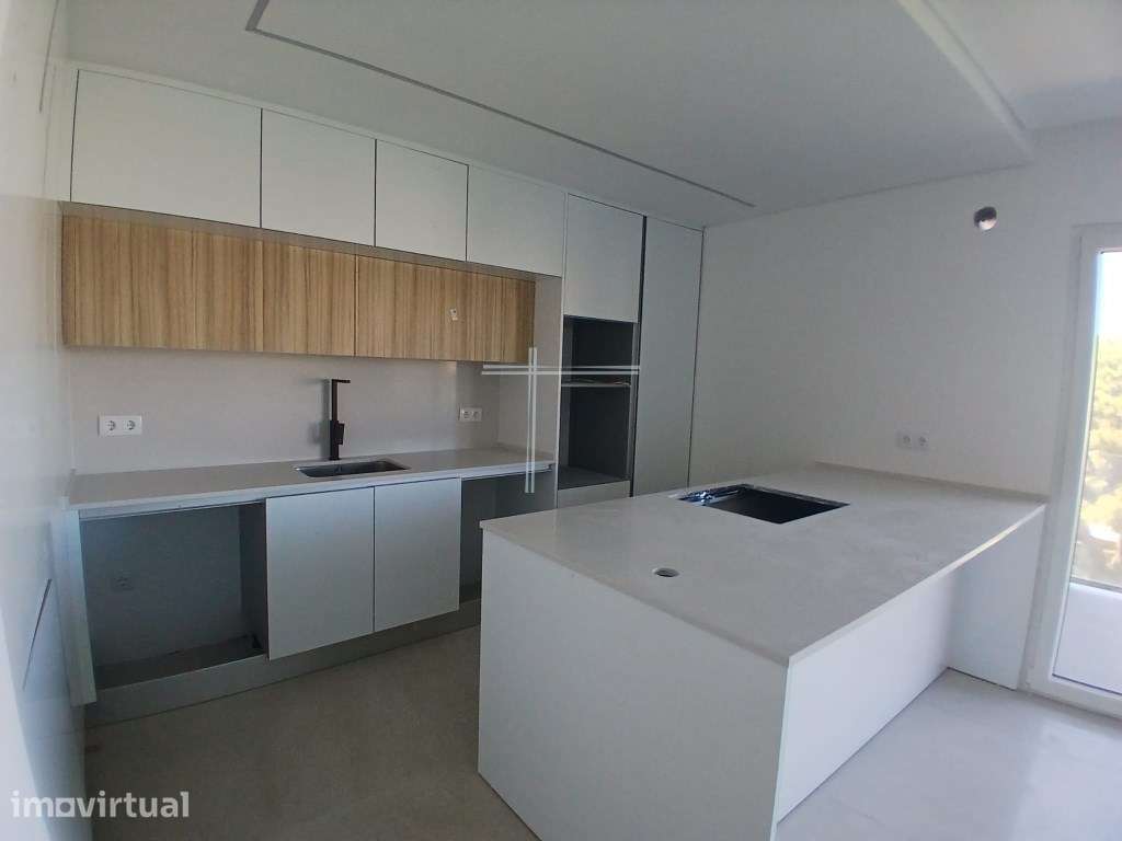 Apartamento T2, com parqueamento para 2 carros e arrecadação - Quin... - Grande imagem: 3/22