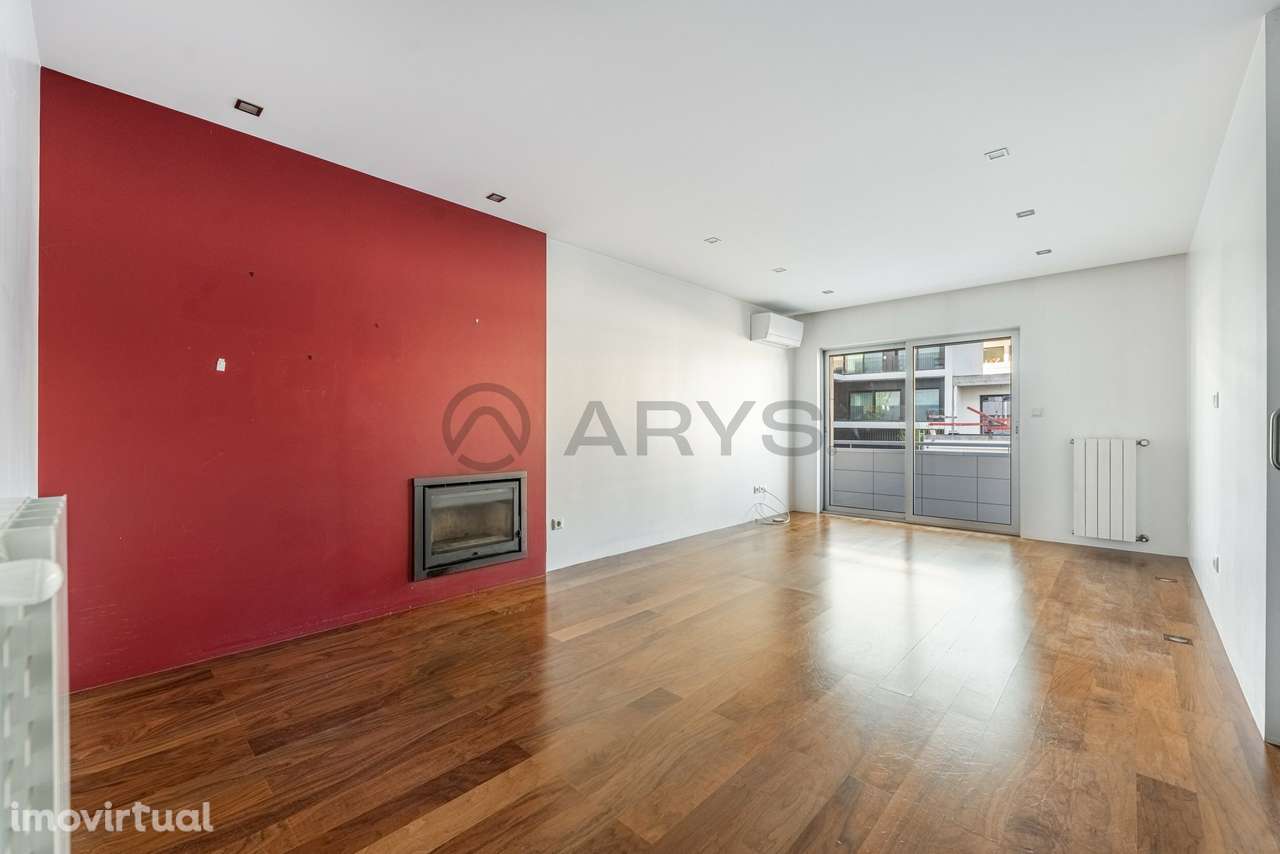 Apartamento T2 + Escritório - Grande imagem: 2/19