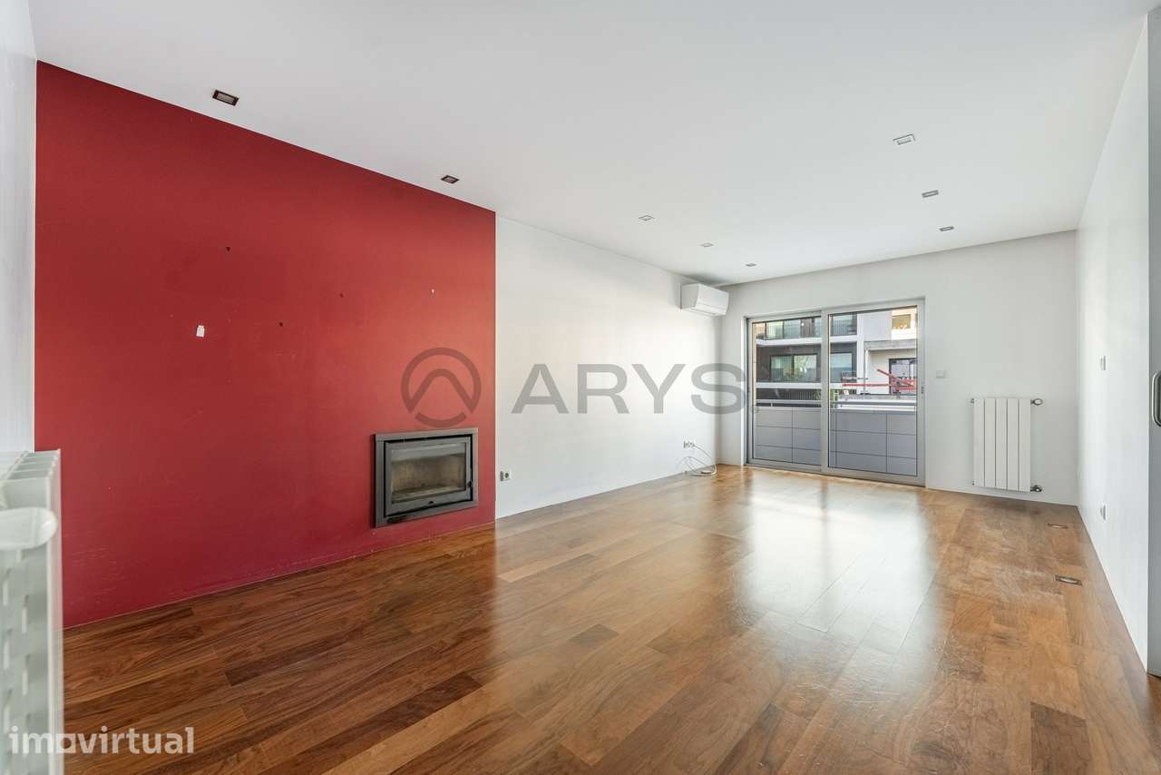 Apartamento T2 + Escritório - Grande imagem: 2/19