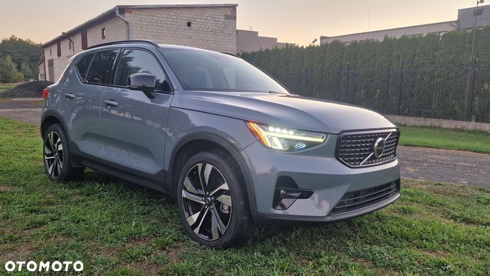 Volvo XC 40 B5 B AWD Ultimate Dark - 1