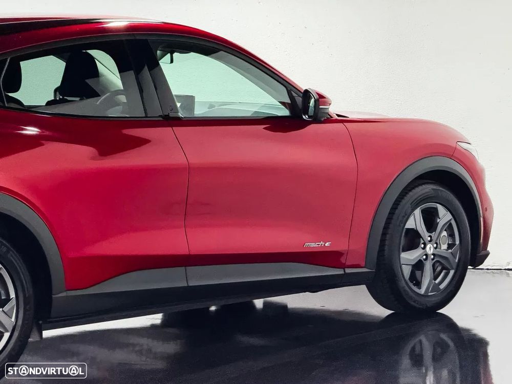 Ford Mustang Mach-E Standard - 26