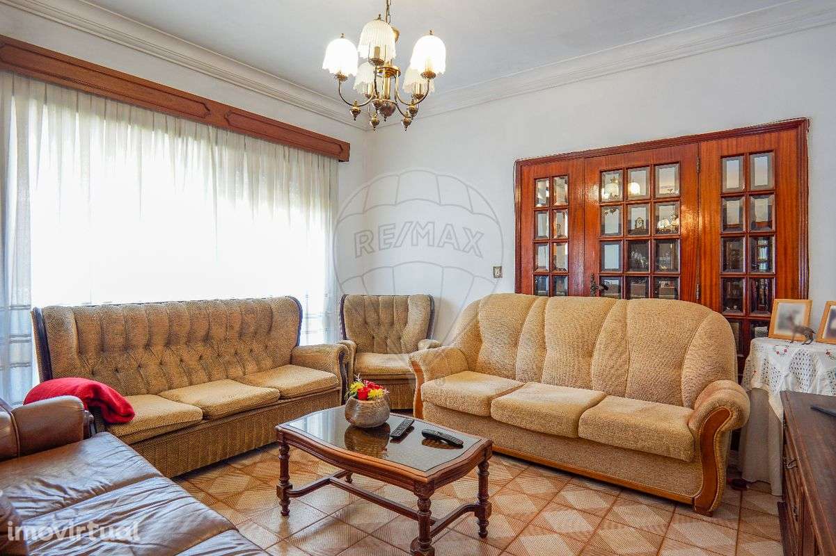 Moradia T4 para venda - Grande imagem: 2/24