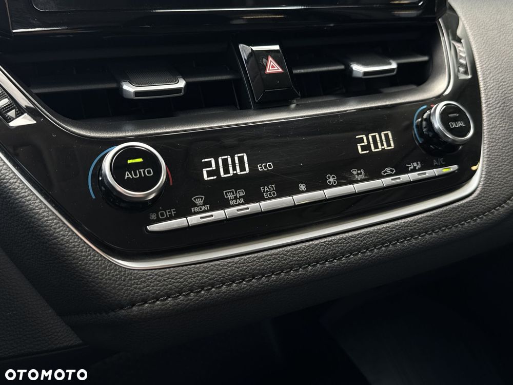 Toyota Corolla 1.8 Hybrid Active - 26