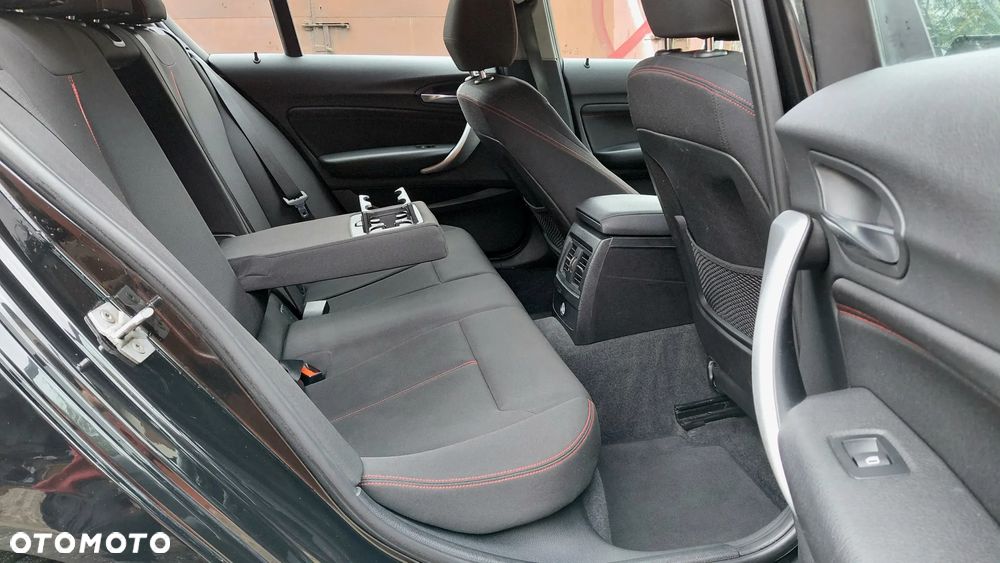BMW Seria 1 118i Sport Line - 11