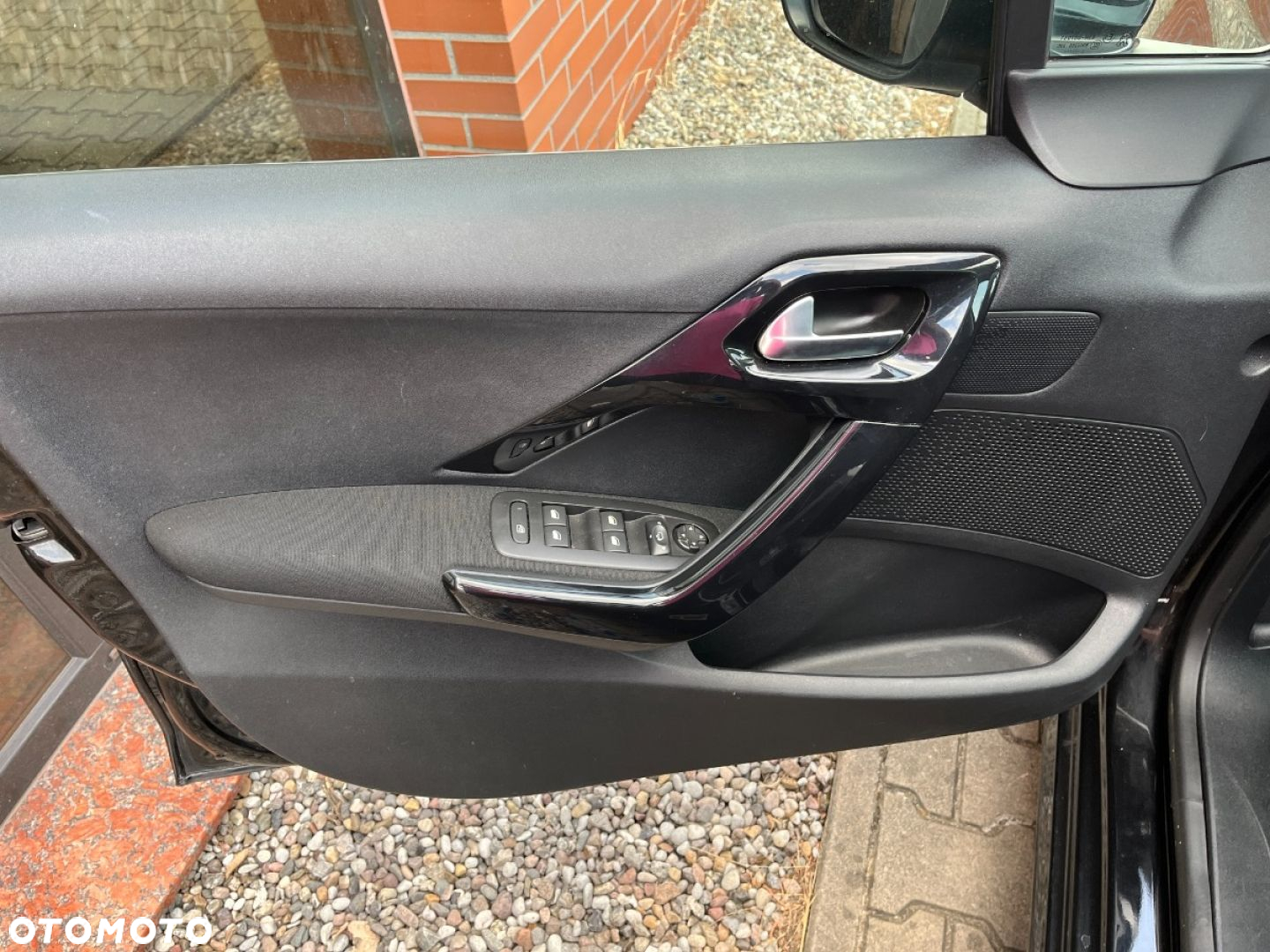Peugeot 208 Blue-HDi 100 Stop&Start Style - 19