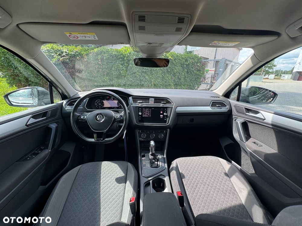 Volkswagen Tiguan - 8