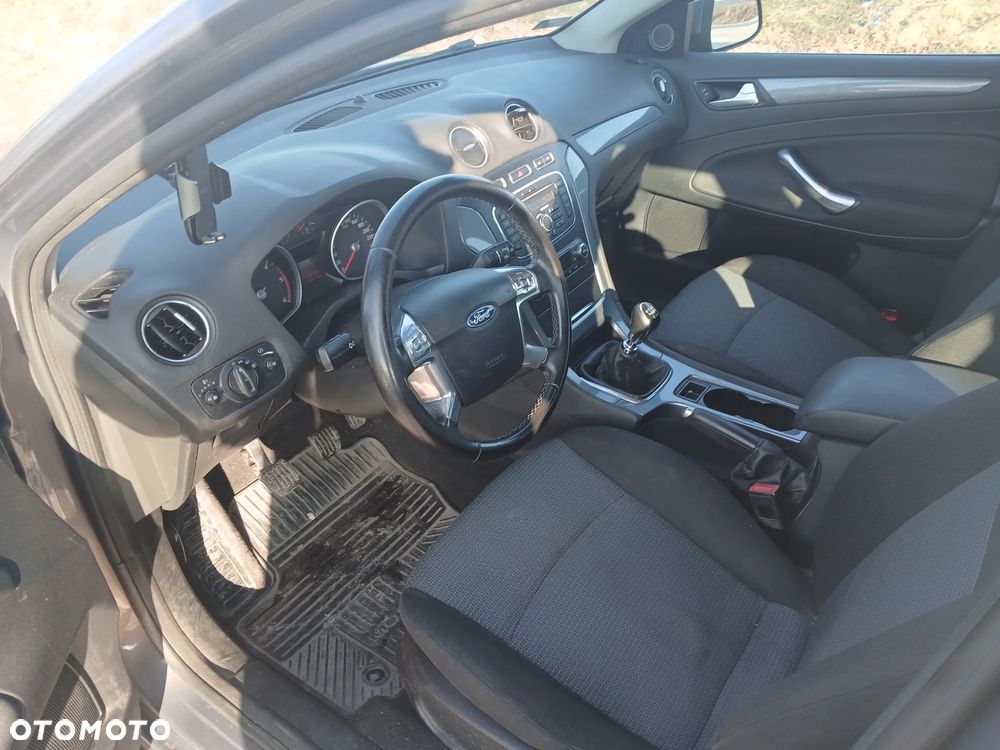 Ford Mondeo 2.0 TDCi Gold X - 8