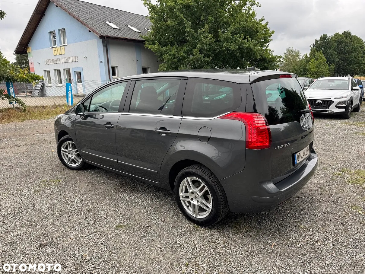 Peugeot 5008 - 5