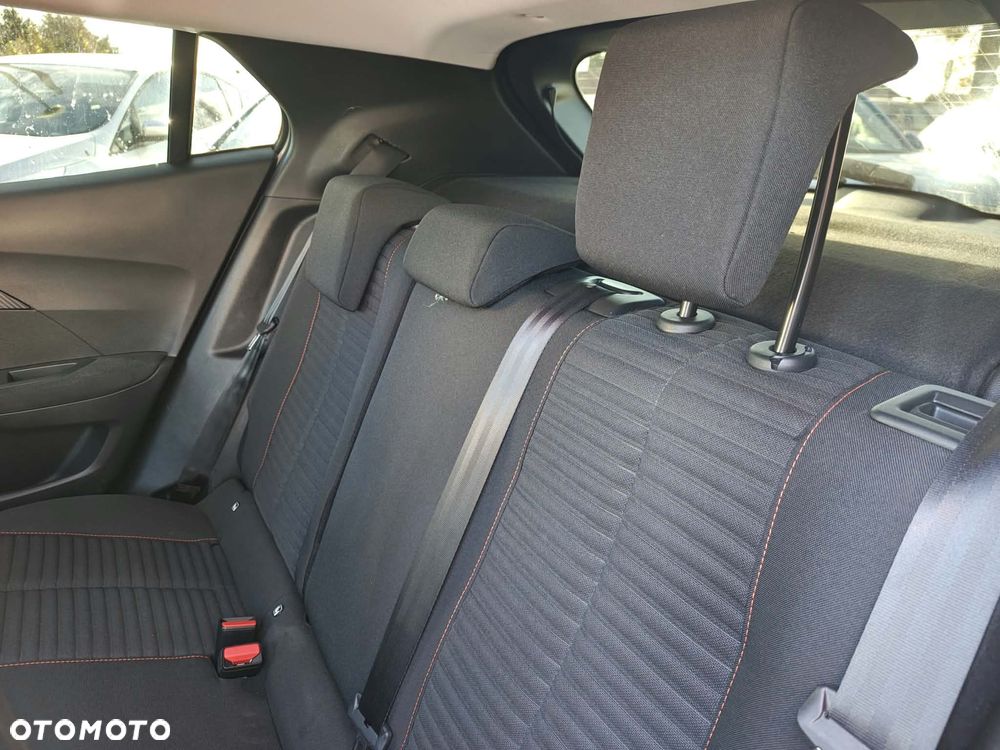 Peugeot 2008 BlueHDi 100 Active - 25