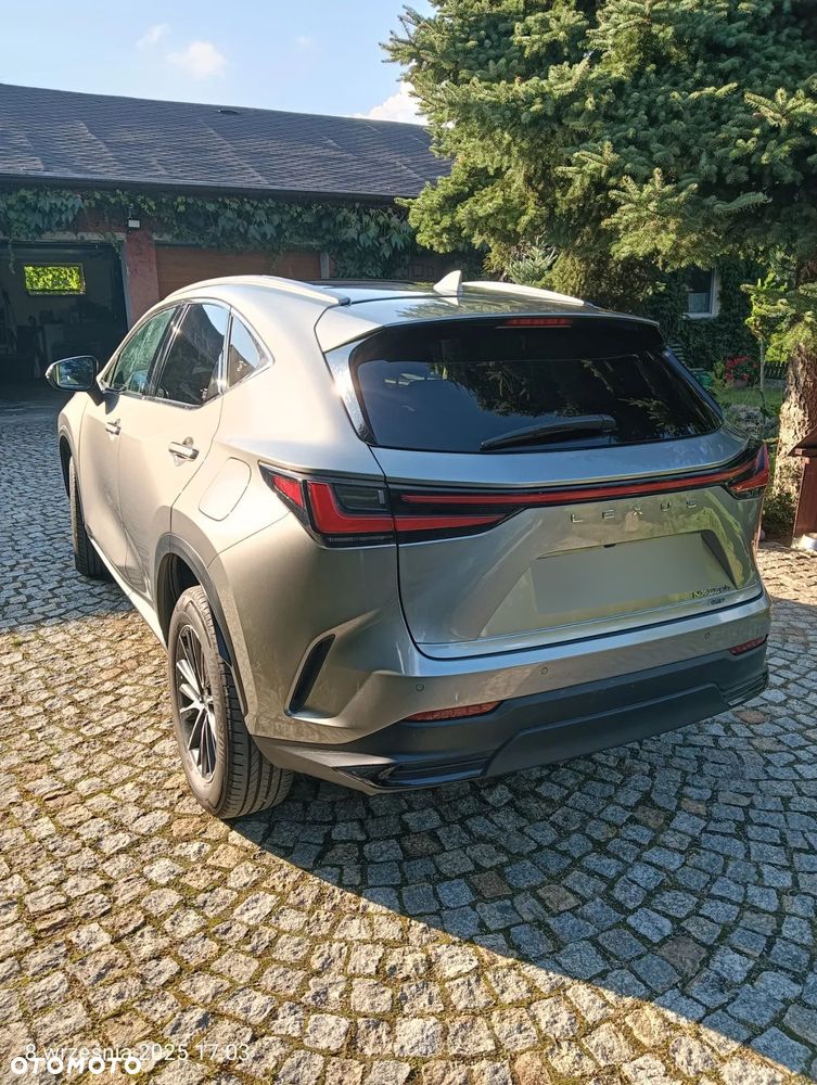Lexus NX 350h Prestige AWD - 3