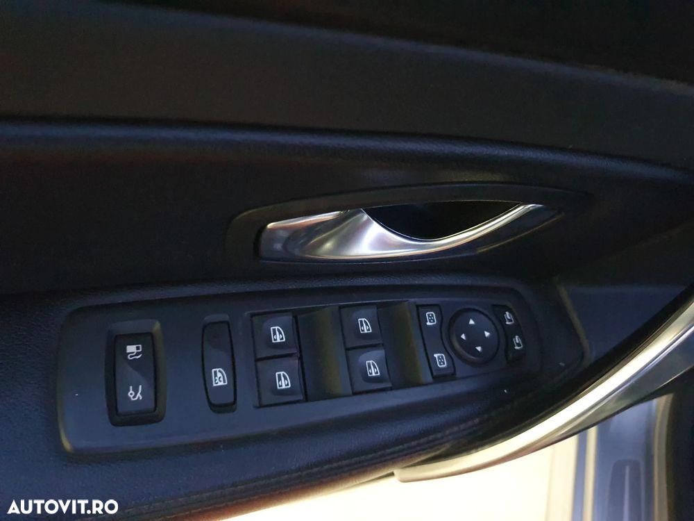 Renault Latitude - 12
