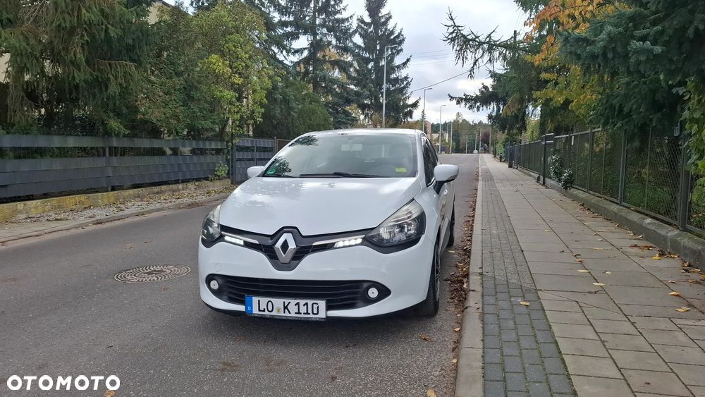 Renault Clio 1.2 16V 75 Life - 12