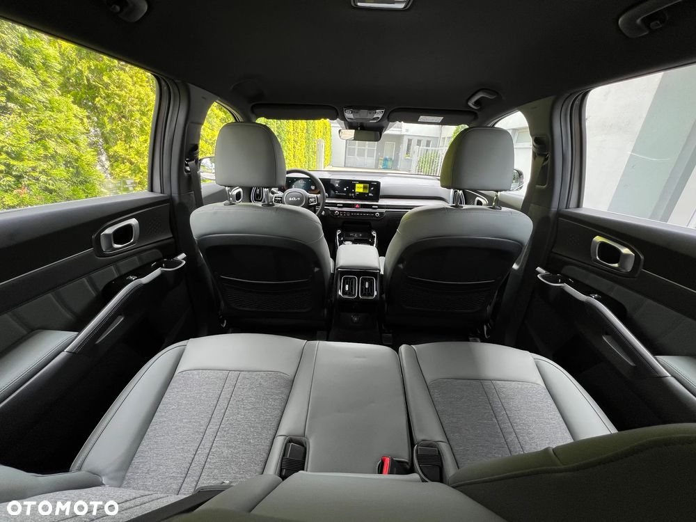 Kia Sorento 1.6 T-GDI HEV L 7os - 19