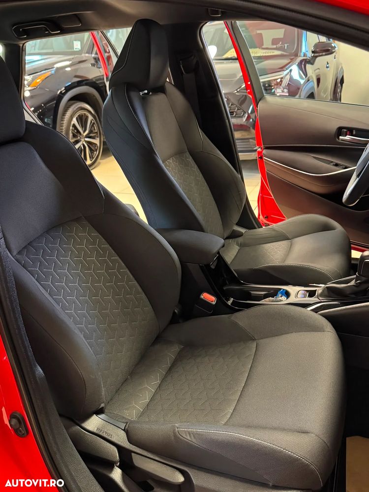 Toyota Corolla 1.8 HSD Business - 24