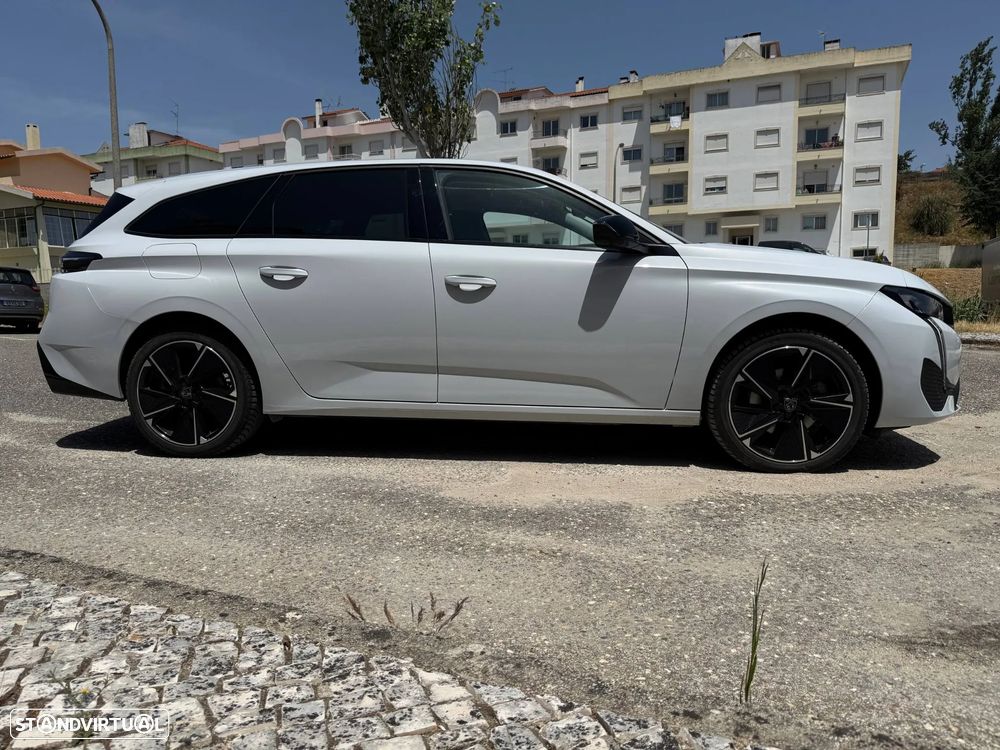 Peugeot e-308 54 kWh Allure - 5