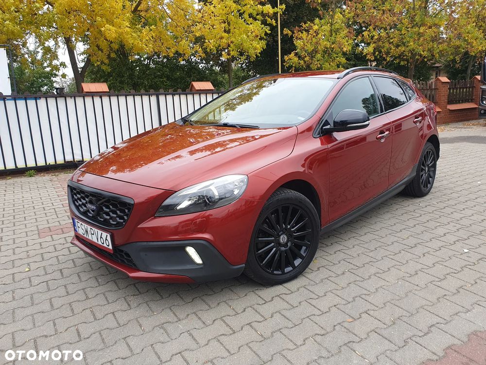 Volvo V40 D3 Drive-E SCR R-Design Momentum