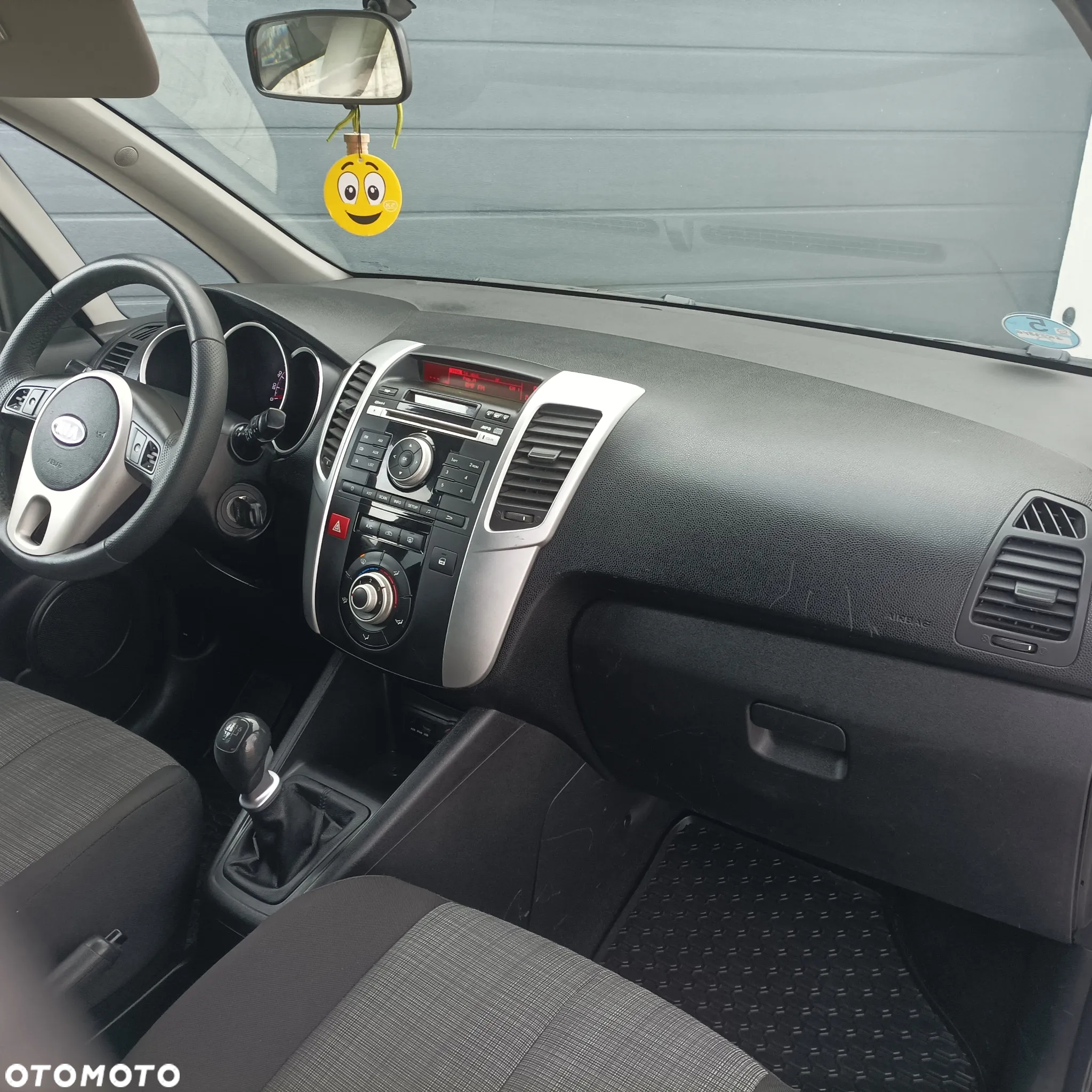 Kia Venga 1.4 CRDi L - 12