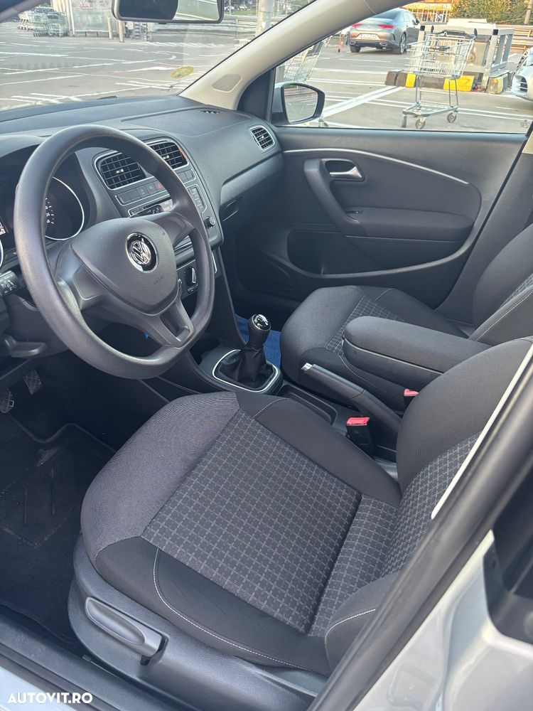 Volkswagen Polo 1.4 TDI (Blue Motion Technology) Comfortline - 13