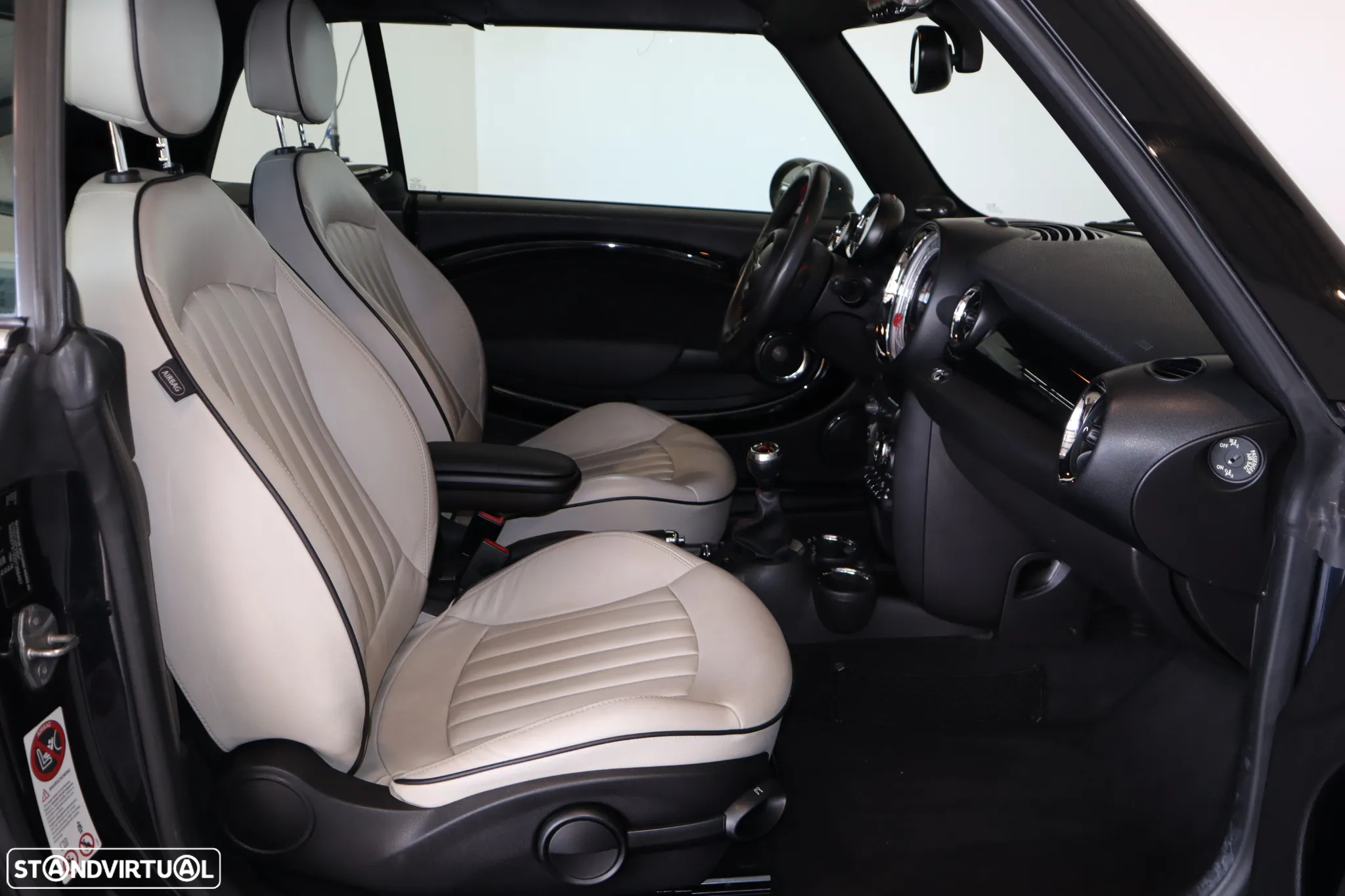 MINI Cabrio Cooper S - 16