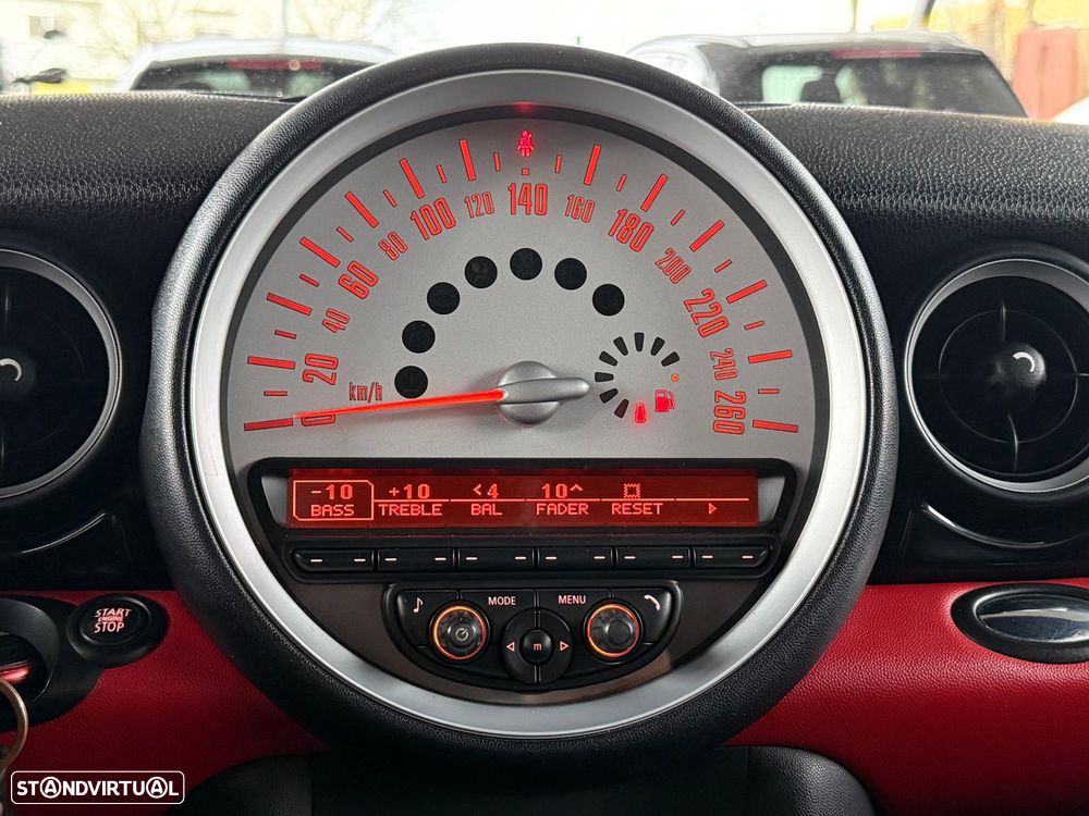 MINI 3 Portas Cooper D - 44