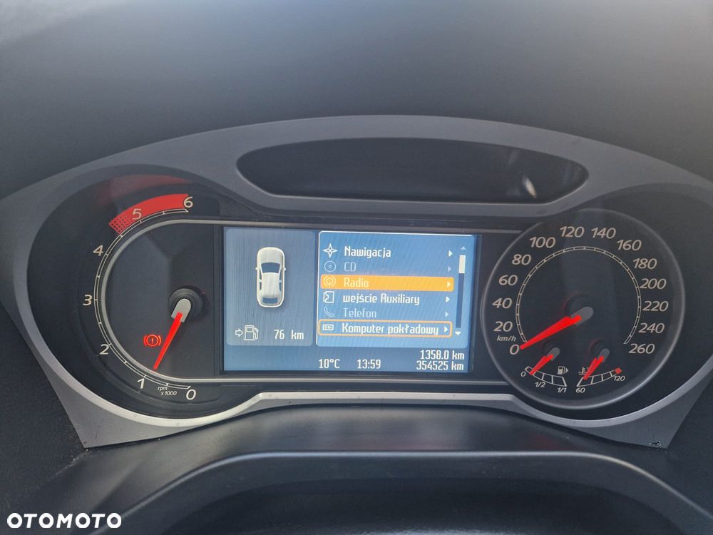 Ford S-Max - 11