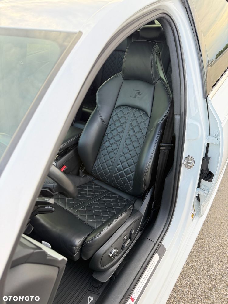 Audi S4 Limousine - 12