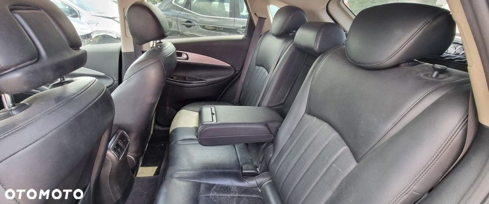 Infiniti EX - 9