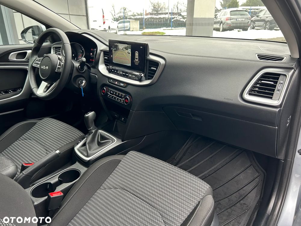 Kia Ceed 1.5 T-GDI S - 17