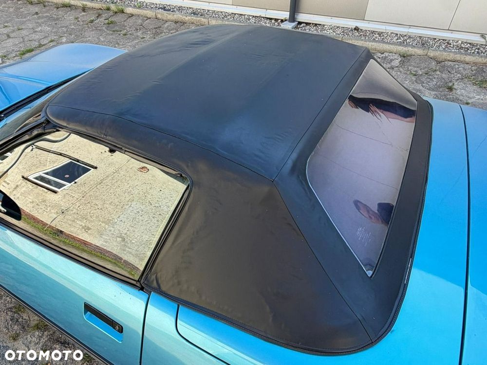 Chevrolet Corvette - 13