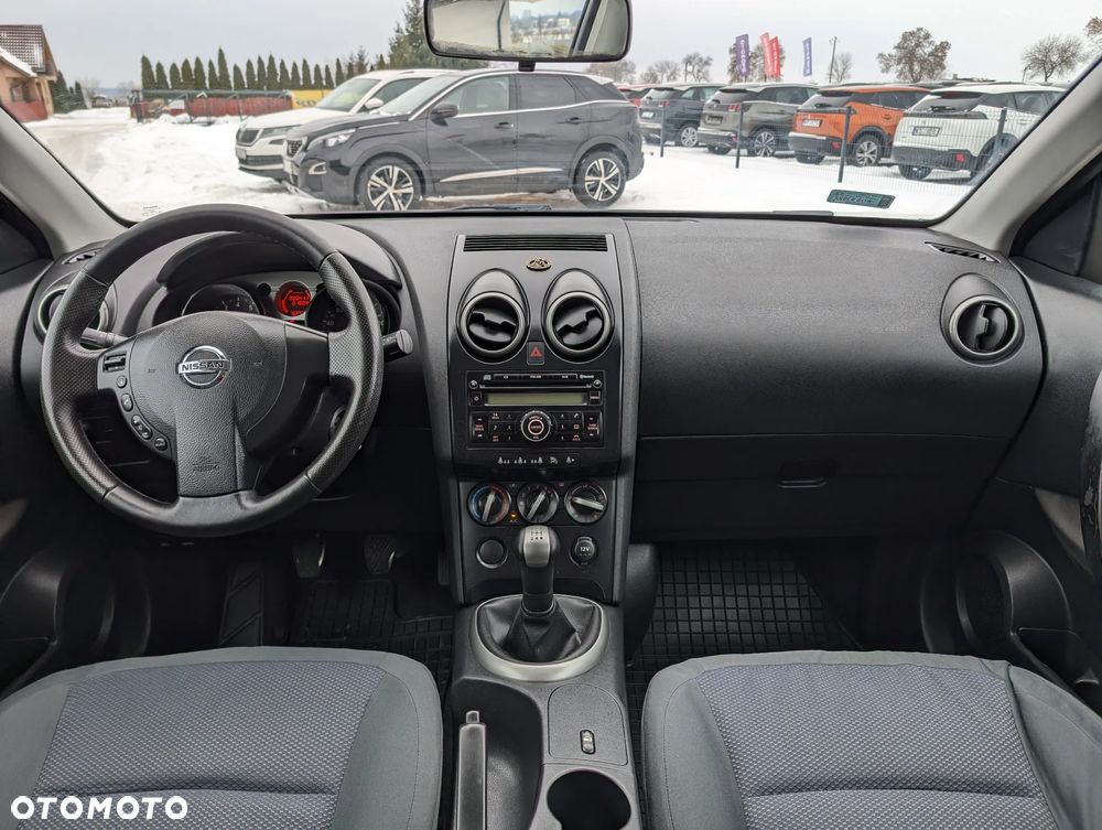 Nissan Qashqai 1.6 visia - 27