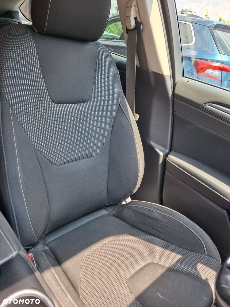 Ford Mondeo 2.0 EcoBlue Titanium - 14