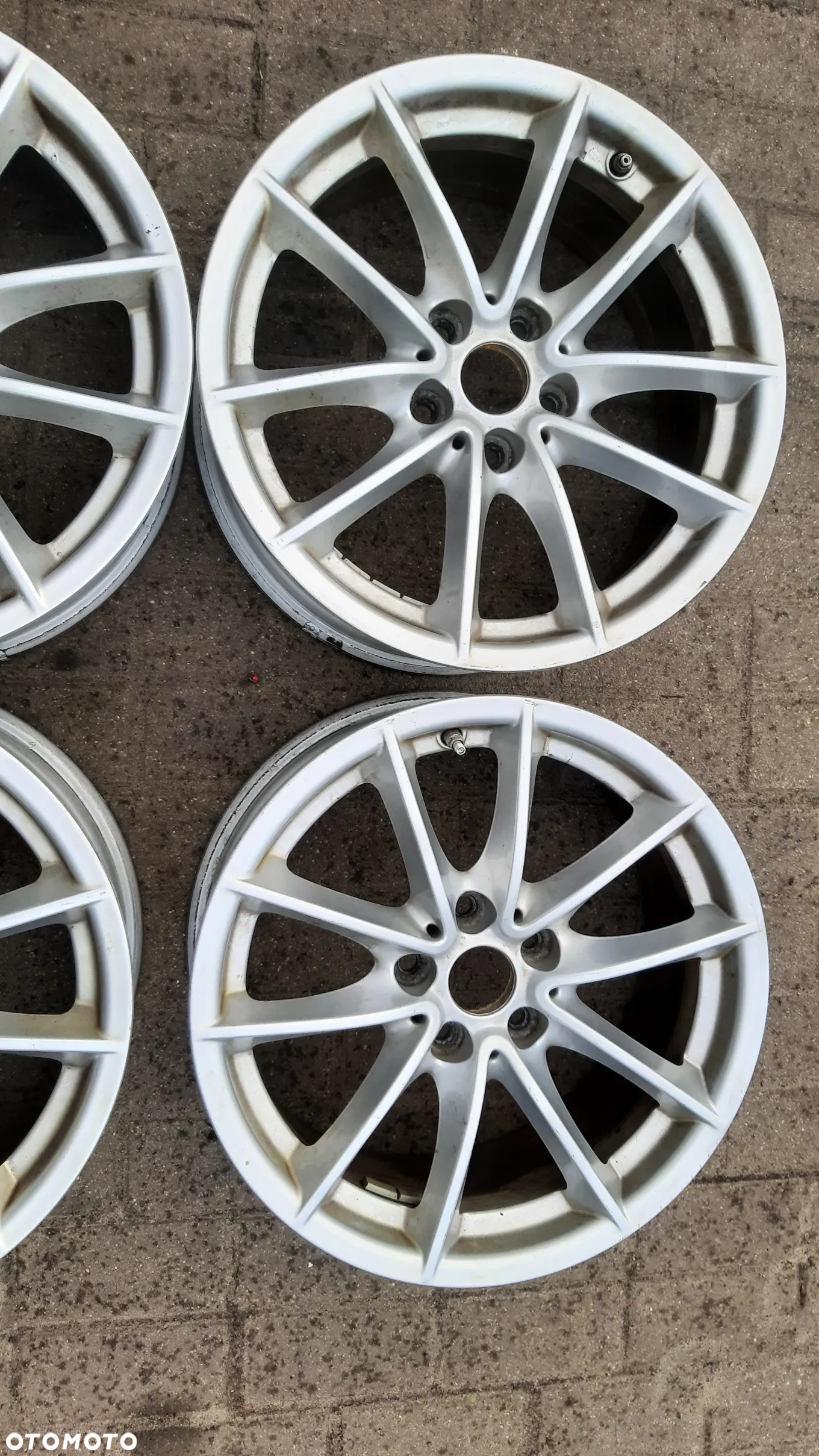 Komplet FELG 17 BMW 3 G20 G30 7,5X17 IS27 6868217 5x112 - 3
