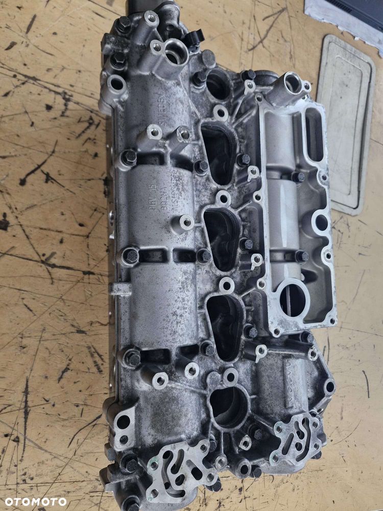 Głowica silnika Volvo XC90 XC60 S90 V90 S60 V60 po regeneracji nie spawana 32401130