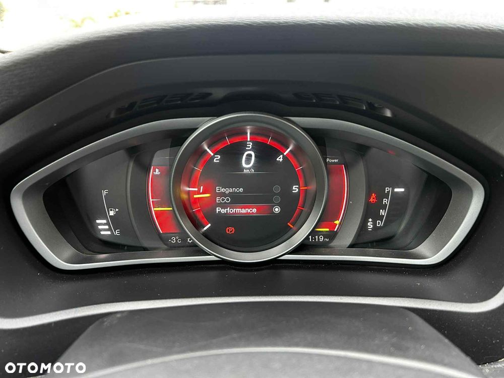 Volvo V40 Cross Country D2 Geartronic Summum - 16