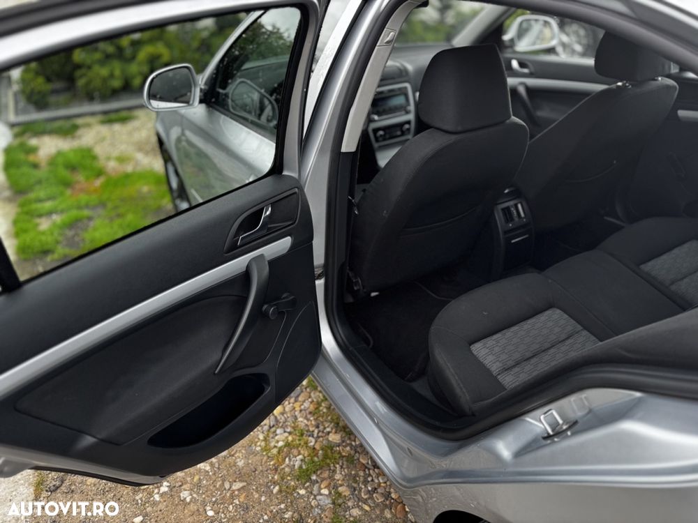 Skoda Octavia 1.6 TDI DPF Ambiente - 19