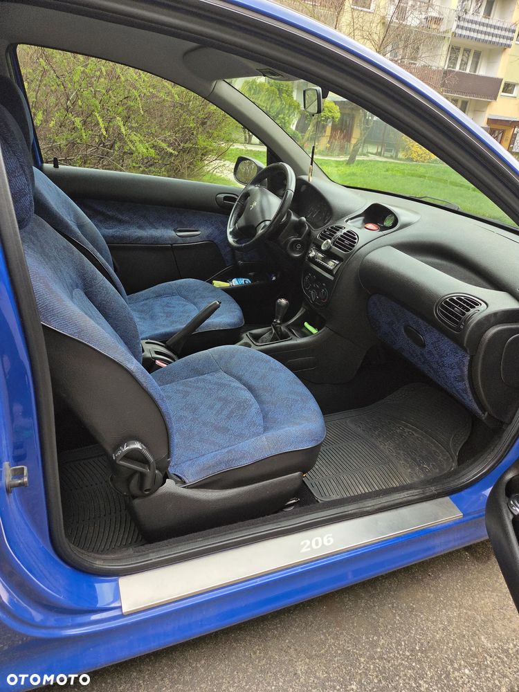 Peugeot 206 - 6