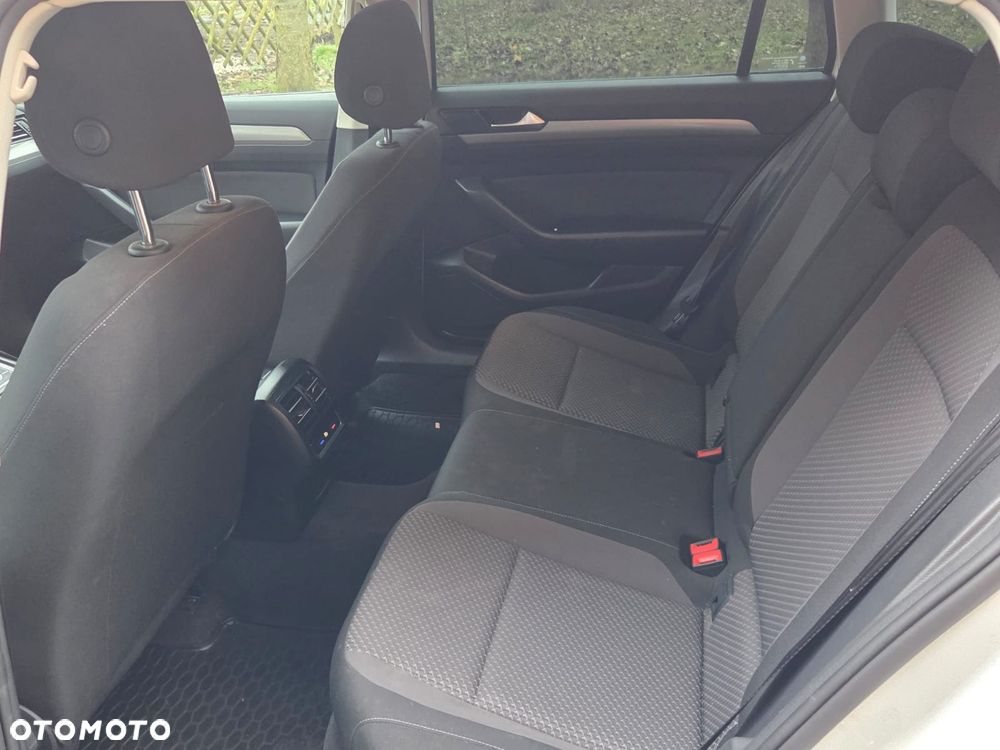 Volkswagen Passat 2.0 TDI SCR Comfortline DSG - 8